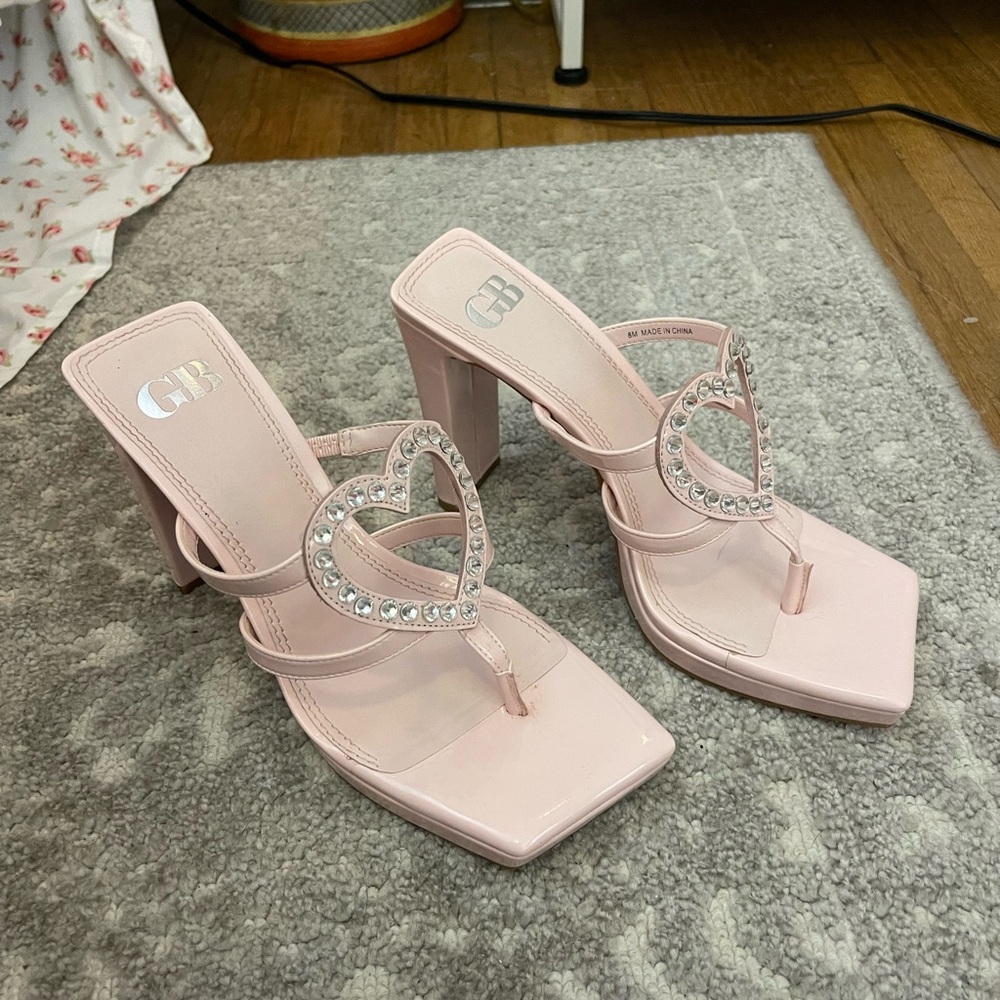 Gianni bini pink heart heels